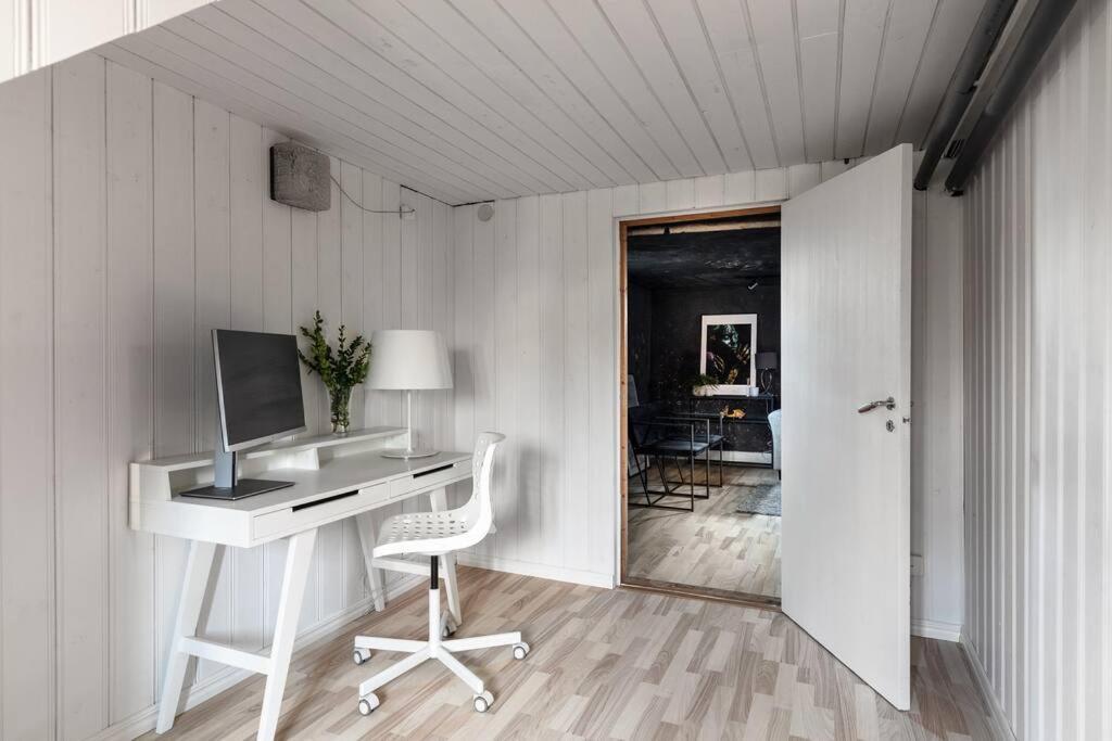 Amazing Family Home In Stockholm Exterior photo